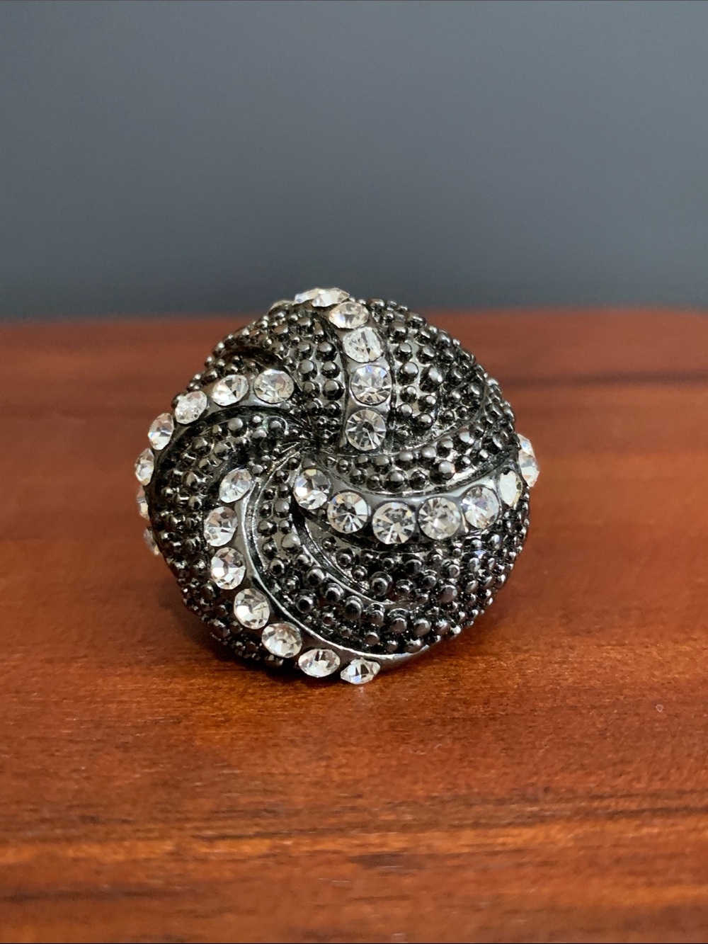 Black stretch  cocktail ring with clear stones